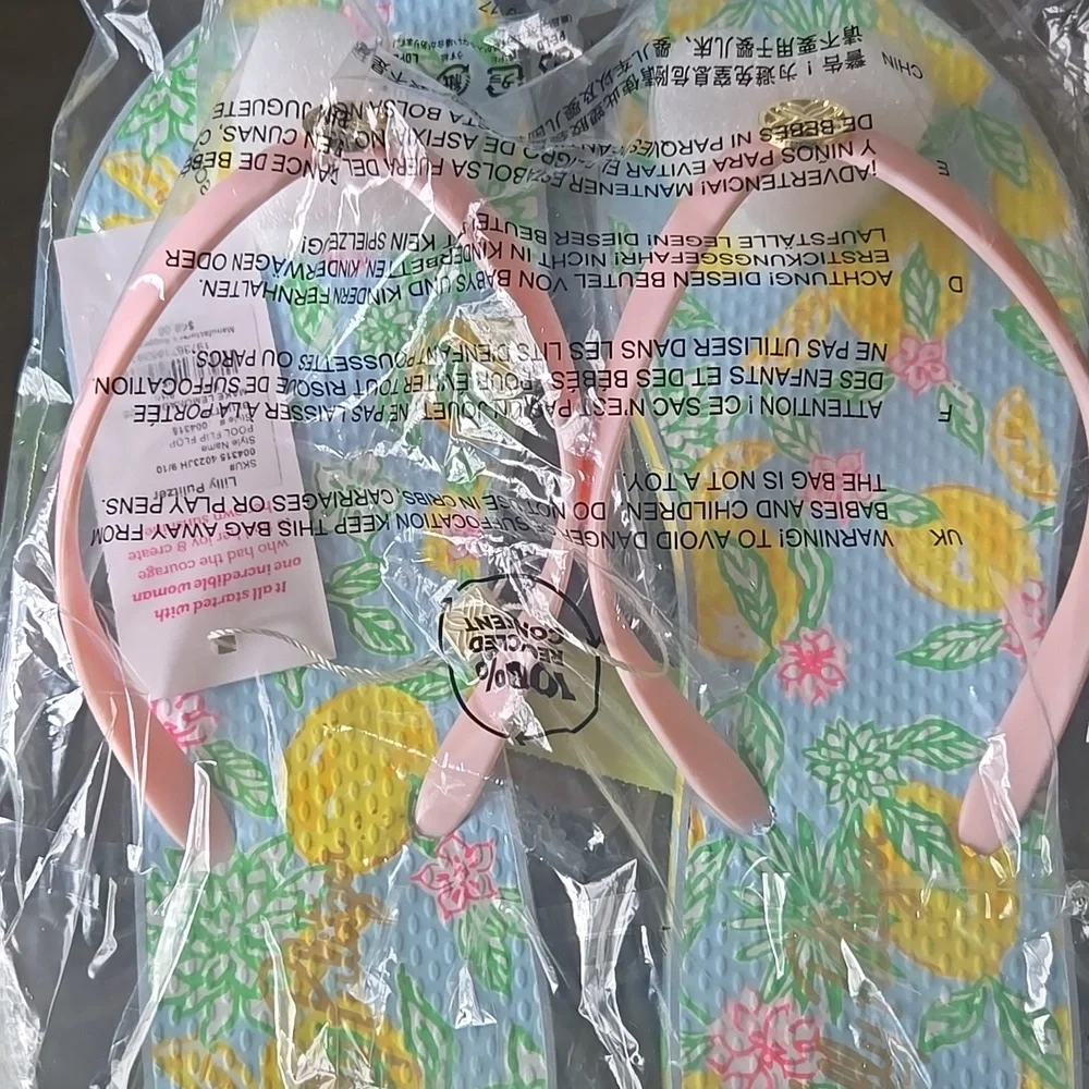 Lilly Pulitzer Pool Flip Flop - Picture 7 of 7